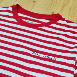 Tee Cropped Girl Riscas - Vermelha
